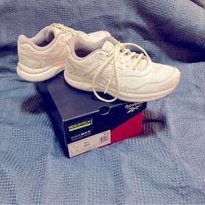 Reebok women’s sneakers size 7.5